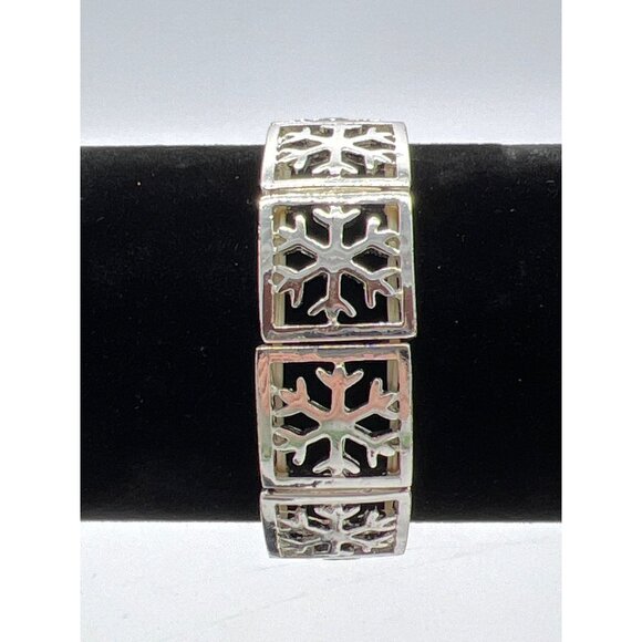 Silver Snowflake Stretch Bracelet - Picture 1 of 5